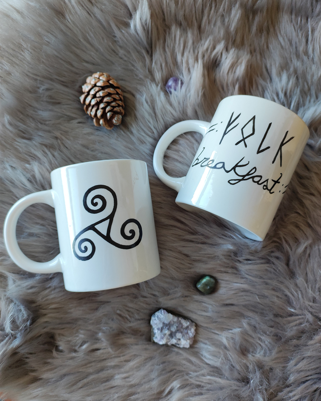 Trisquel y Folk Breakfast  -tazas-